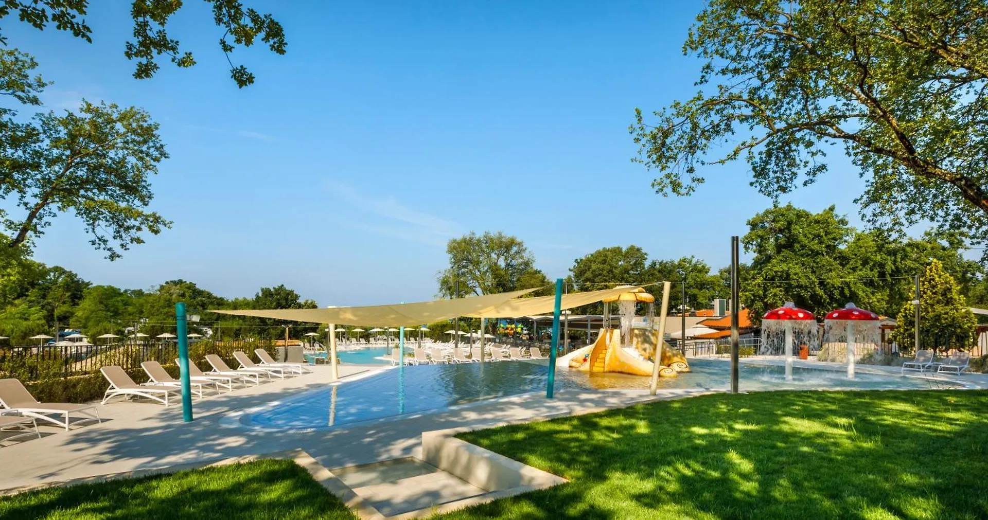 Sunflower Camping Villa Novigrad Croatia