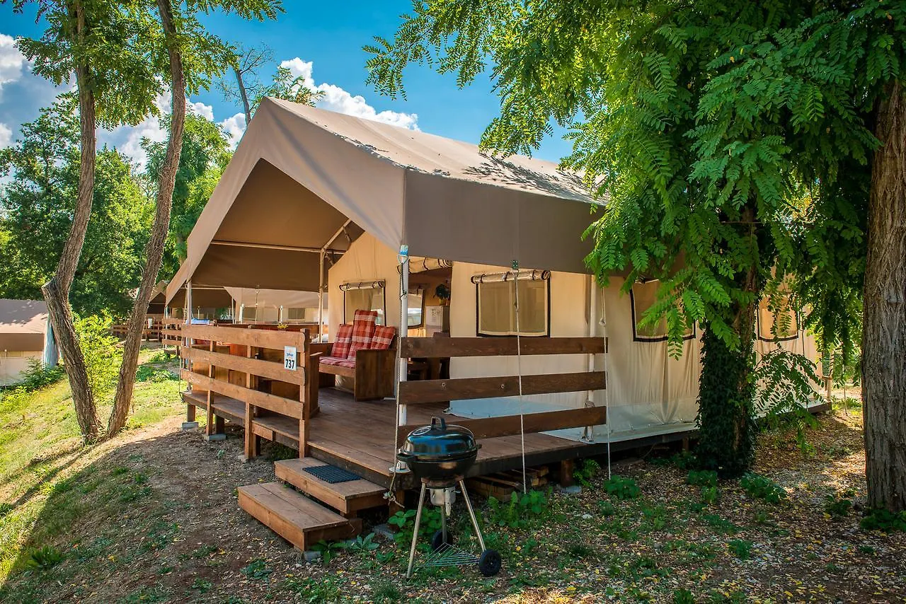 Sunflower Camping Villa Novigrad 4*, Mareda